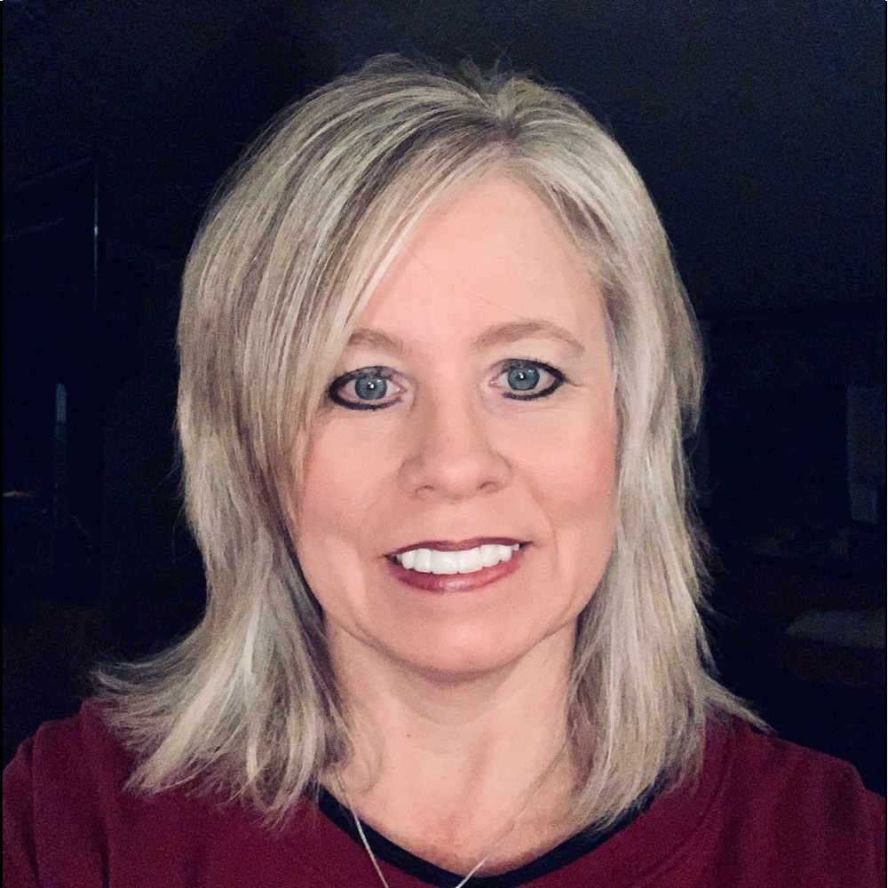 Meet your Posher, Angela